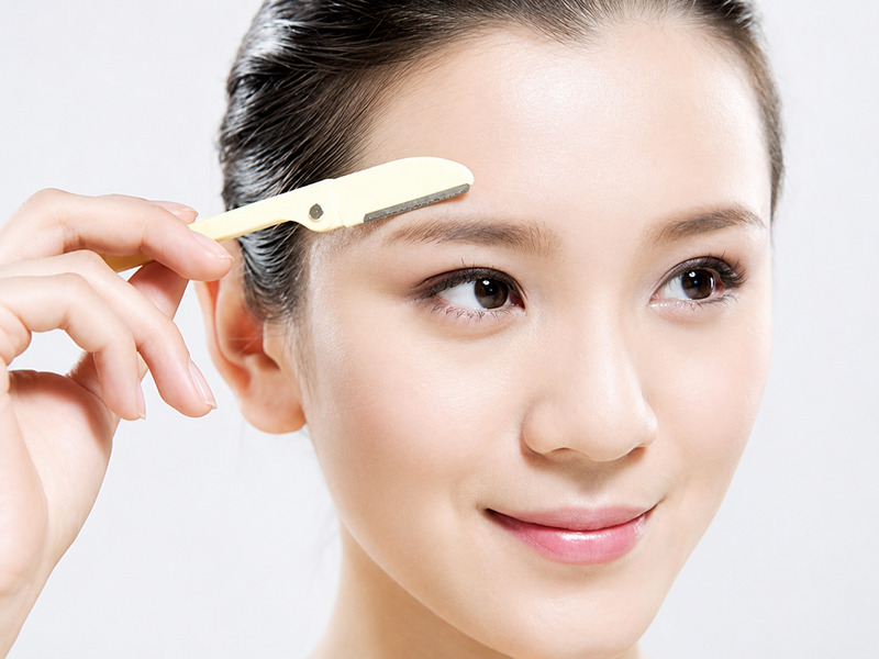 Trước khi triệt lông mặt, cần hiểu rõ tình trạng da, mức độ lông và phương pháp phù hợp để tránh kích ứng. 
